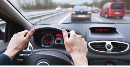 Chia sẻ kinh nghiệm lái xe ô tô an toàn dành cho người mới