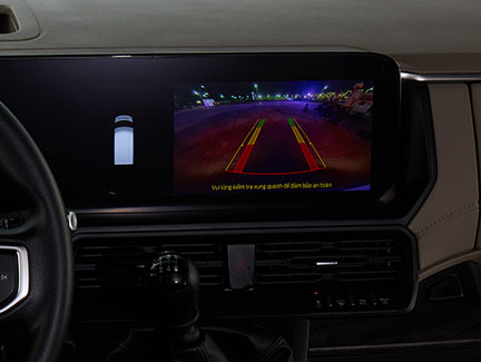 Lái xe an toàn hơn với camera lùi